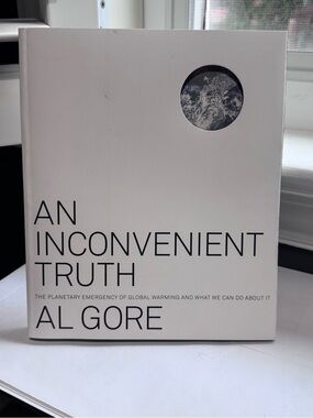 📚 An Inconvenient Truth by Al Gore - 2006 Vintage Printed Edition Bestseller📚